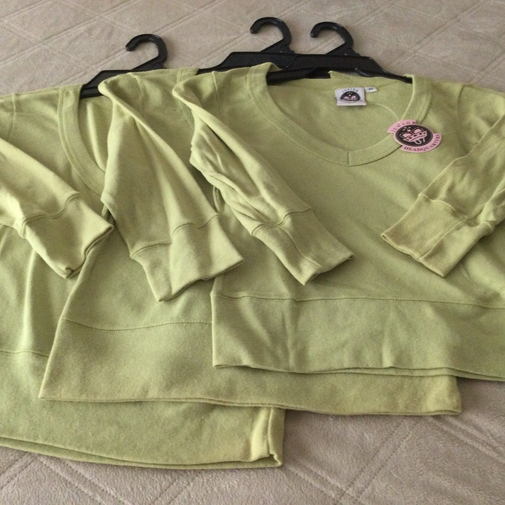 Women’s tops
